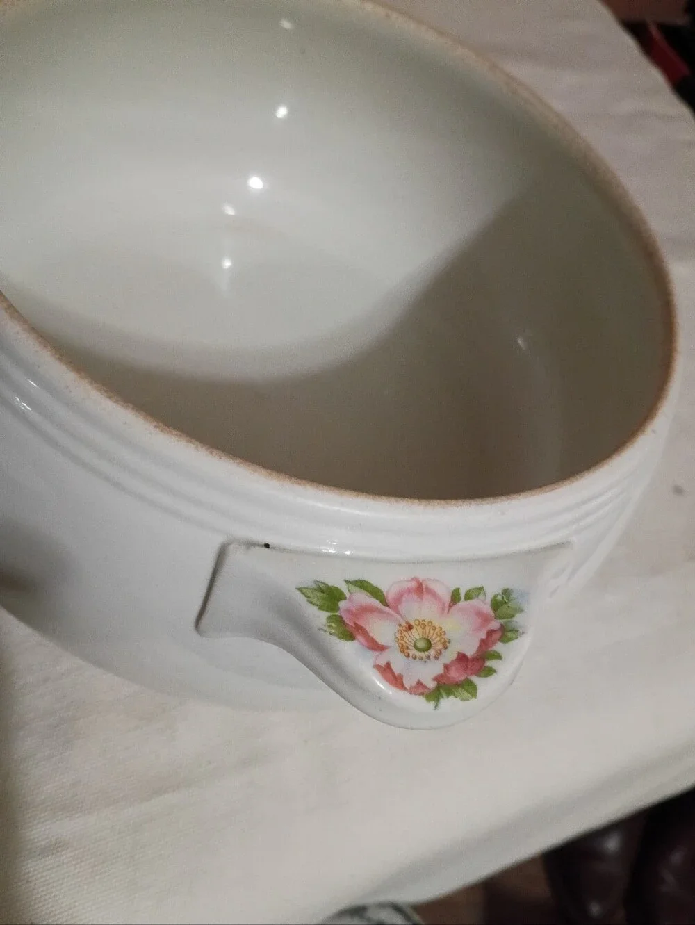 Vintage Hall's Superior Kitchenware Casserole dish.